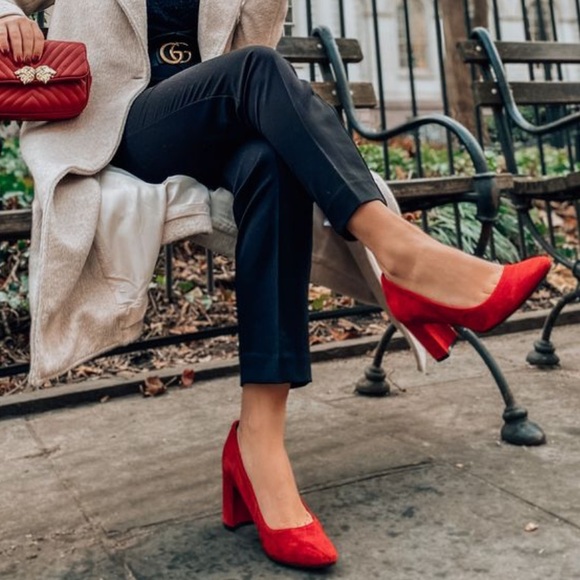 👠 Red Elie DKNY Pumps 👠 - Picture 16 of 16